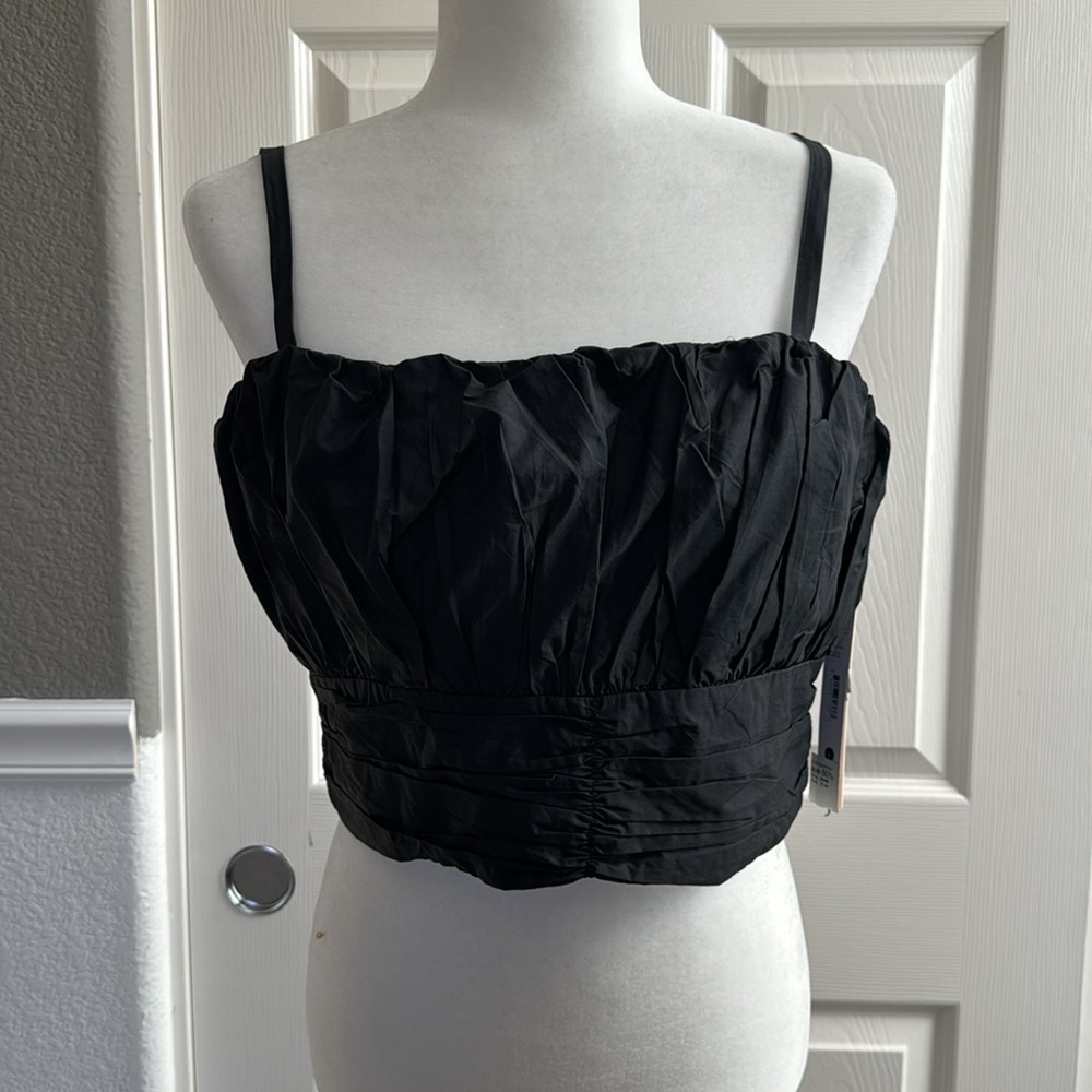NWT AQUA Black Spaghetti Strap Crop Top - Size Large